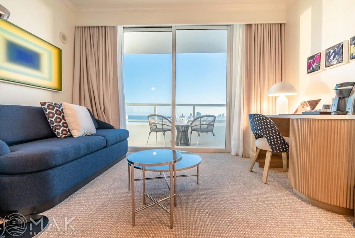 Fontainebleau High Floor W Ocean Views Ferienhaus *